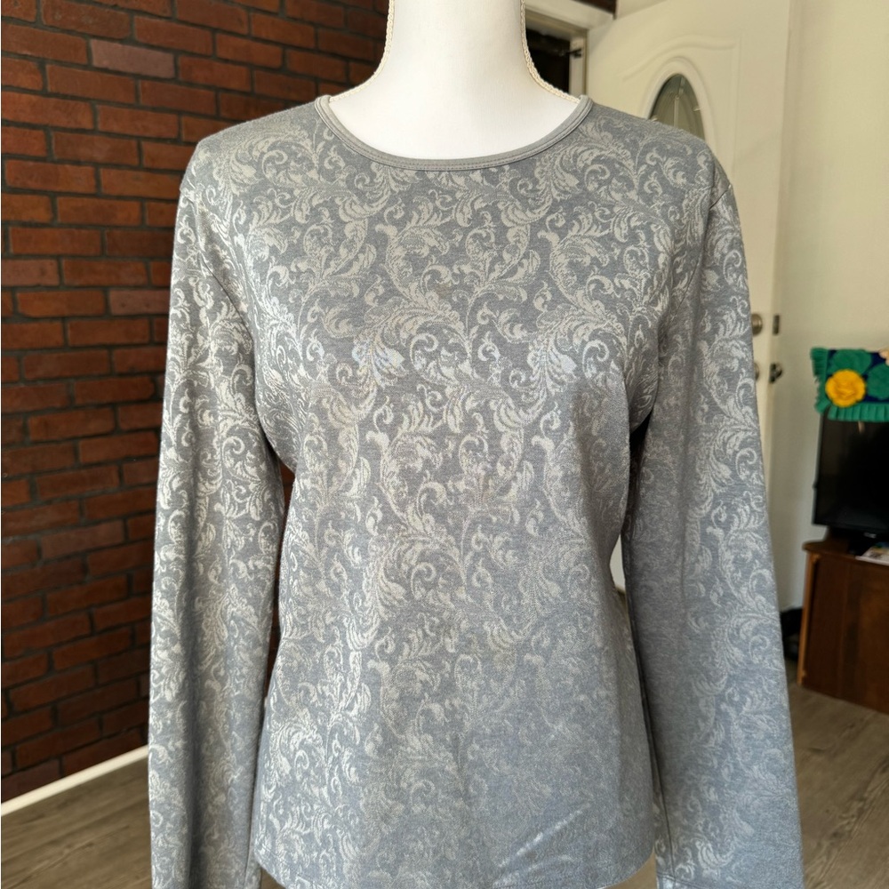 Liz Claiborne LizSport Jacquard Baroque Print Long Sleeve‎ Top Gray Women’s M